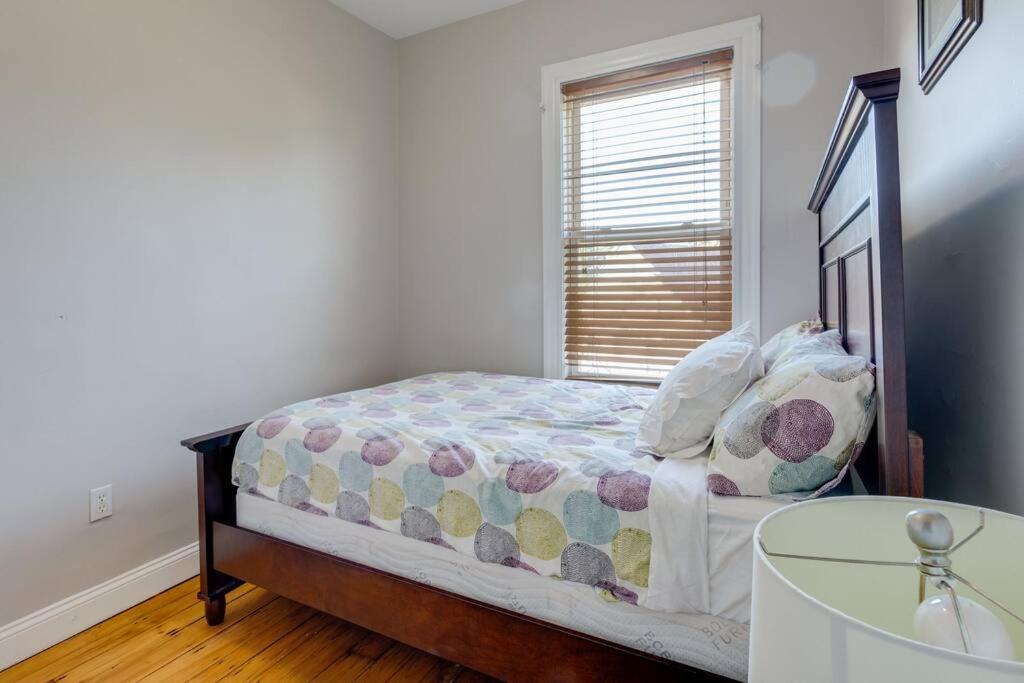 New! Boston Condo Near Mbta, 3Mi To Fenway ! Екстер'єр фото
