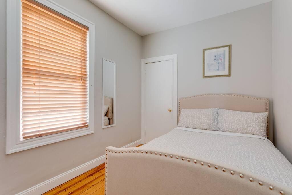 New! Boston Condo Near Mbta, 3Mi To Fenway ! Екстер'єр фото