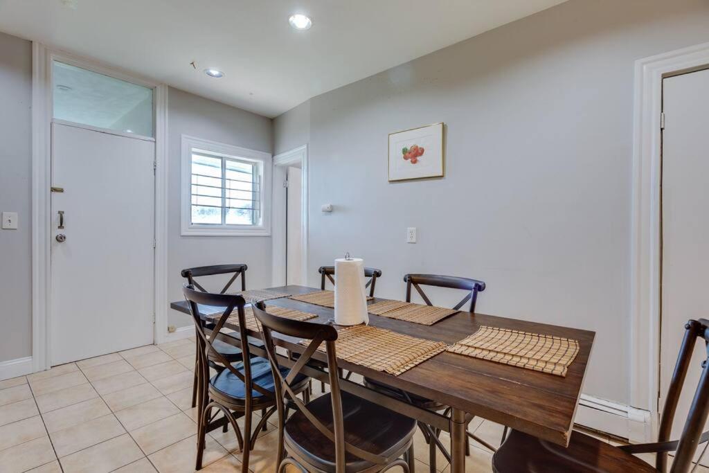 New! Boston Condo Near Mbta, 3Mi To Fenway ! Екстер'єр фото