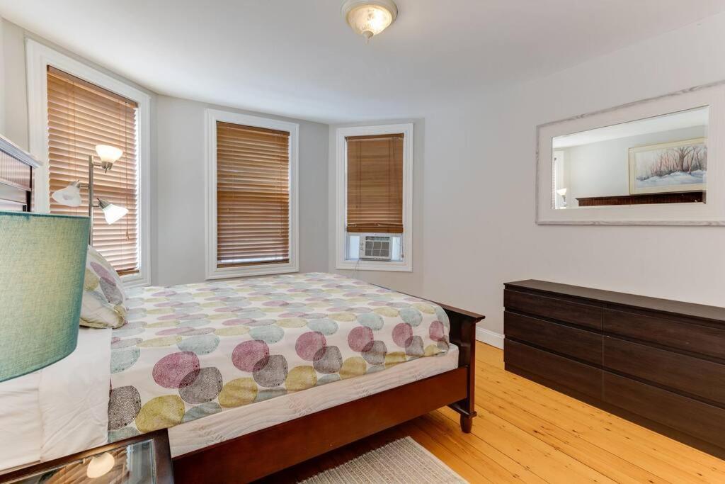 New! Boston Condo Near Mbta, 3Mi To Fenway ! Екстер'єр фото
