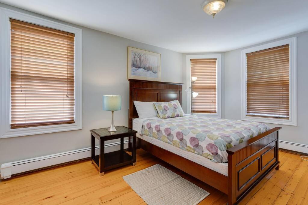 New! Boston Condo Near Mbta, 3Mi To Fenway ! Екстер'єр фото